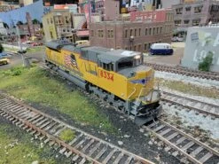 Athearn Genesis G68520 HOScale SD70ACe Union Pacific UP 8334 Sound - USED