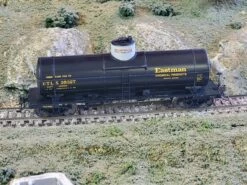 Rapido Trains 159010A HO Scale X-3 Tank Car Eastman UTLX # Varies