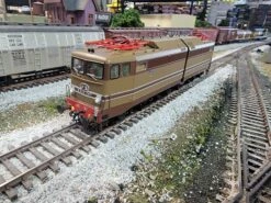 ACME 60164 HO Scale Electric Locomotive Class E 645 FS E 645.067 With DCC - USED