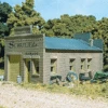 Woodland Scenics DPM 20100 HO Scale Shultz's Garage [Building Structure Kit]