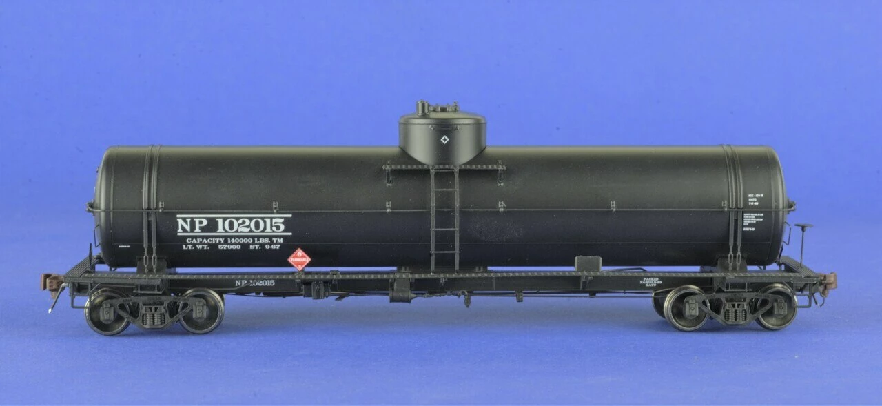 American Limited Models 1863 HO Scale GATC Welded Tank Car Northern Pacific NP 102015 1 American Limited Models 1863 HO Scale GATC Welded Tank Car Northern Pacific NP 102015