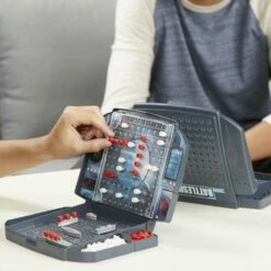 Hasbro BATTLESHIP -Bandai Sales Store hasbro battleship 3