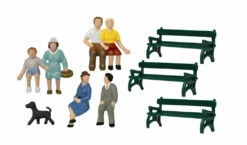 Lionel 1957200 HO Scale Sitting Figures With Benches And Dog