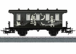 Märklin Start Up 48620 HO Scale Glow In The Dark Halloween Passenger Car