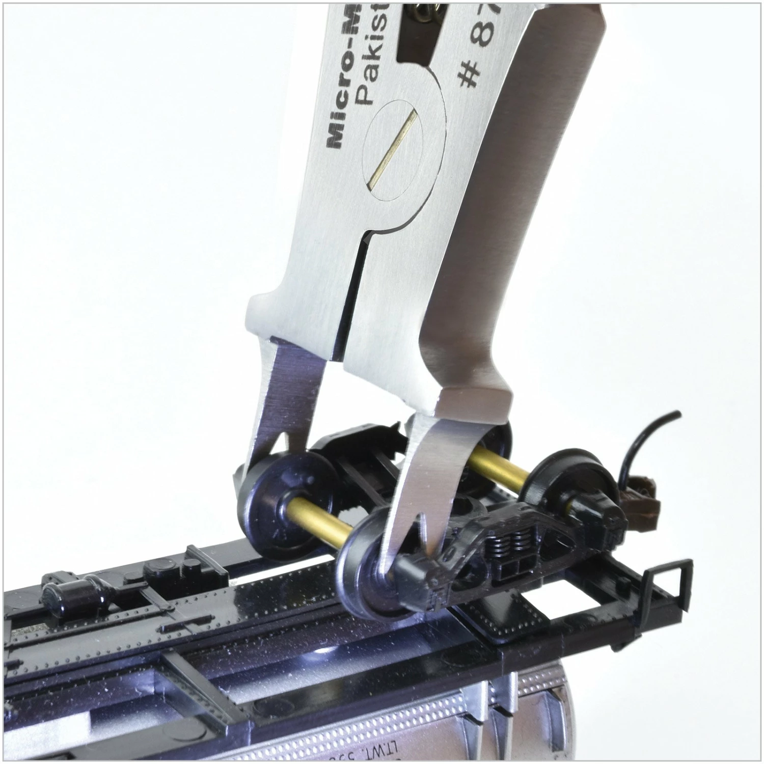 Micro-Mark 87936K HO Scale Truck Spreading Pliers And Tuner Tool Set 2 Micro-Mark 87936K HO Scale Truck Spreading Pliers And Tuner Tool Set - Image 2