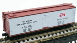 Micro-trains 49320 N Scale 40' Wood Reefer Green Bay Route WRX 9453- NOS