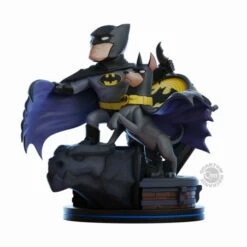 Q-Fig Elite Batman & Ace DC Comics Figure