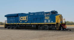 ScaleTrains Rivet 33647 N Scale GE ET44 Tier 4 Diesel "Boxcar Logo" CSXT 3404