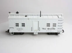 USA Trains R1832 G Gauge Bunk Car D&RGW #046 - NOS