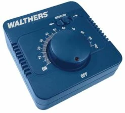 Walthers Controls 942-4000 Multi Scale DC Power Pack
