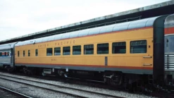 Walthers Proto 920-18950 HO Scale ACF Club-Lounge Union Pacific 6202