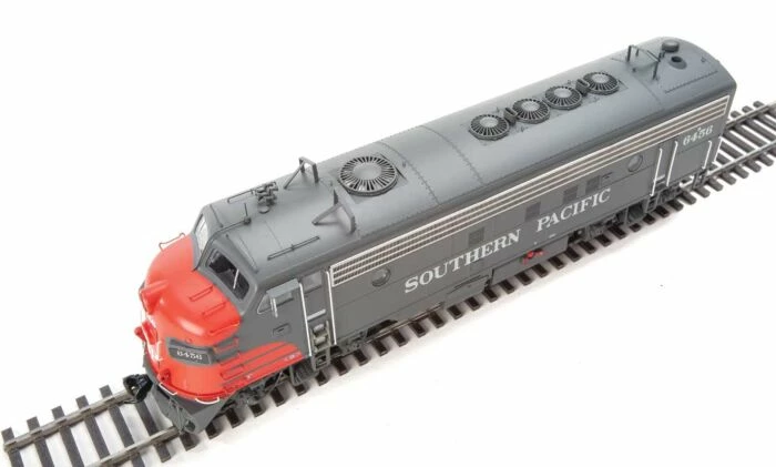 Walthers Proto 920-42530 HO Scale EMD FP7 Diesel Southern Pacific SP 6456 DCC Sound 2 Walthers Proto 920-42530 HO Scale EMD FP7 Diesel Southern Pacific SP 6456 DCC Sound - Image 2