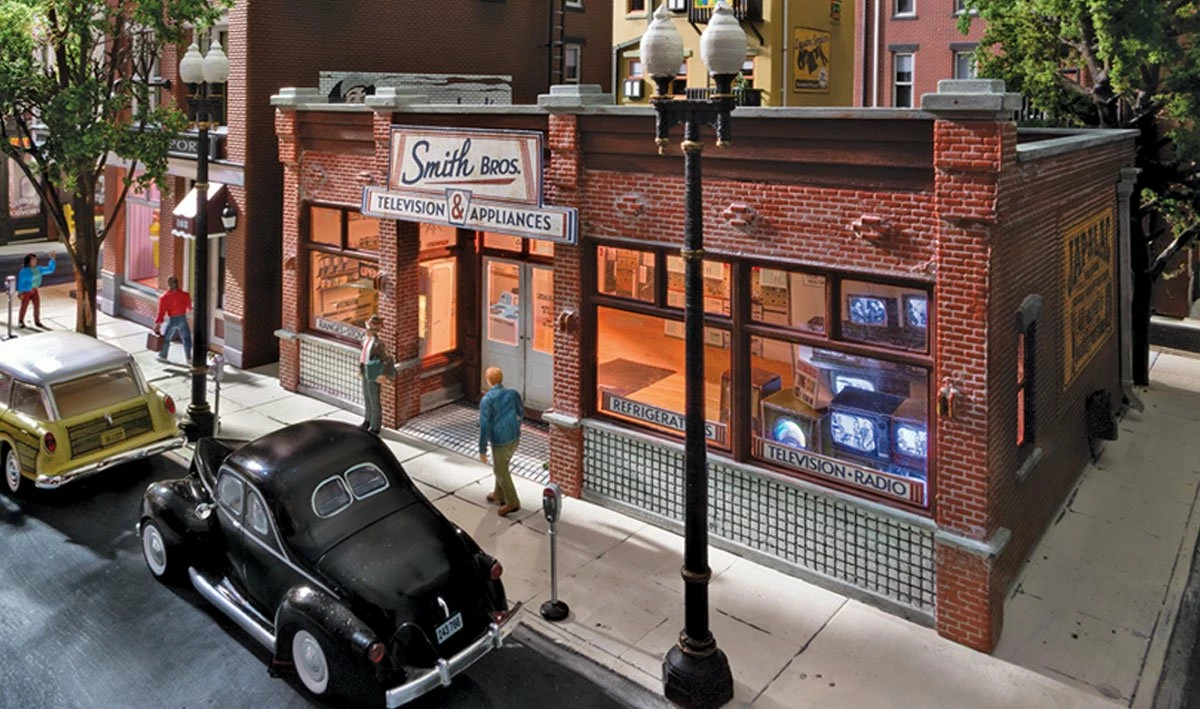 Woodland Scenics Woodland BR4959 N Scale Built Up Structure Smith Brothers TV & Appliance Store 6 Woodland Scenics Woodland BR4959 N Scale Built Up Structure Smith Brothers TV & Appliance Store - Image 6