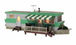 Woodland Scenics Woodland BR5861 O Scale Built & Ready Structure White/Green Trailer With Lights