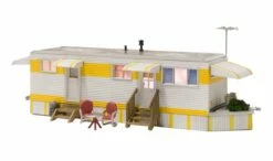 Woodland Scenics Woodland BR5863 O Scale Built & Ready Structure Sunny Days Trailer With Lights